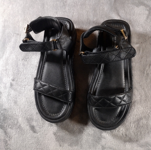 Tony Bianco Shoes - Tony Bianco Zahara Platform Sandals Womens Size  7 Black